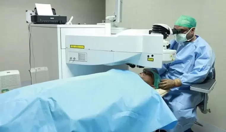 Laser correction to improve visual acuity